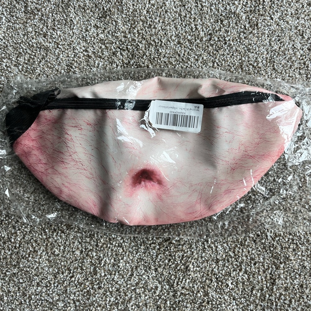 White elephant gag gift Dad Beer Belly Fanny pack. It squeaks! Brand new!